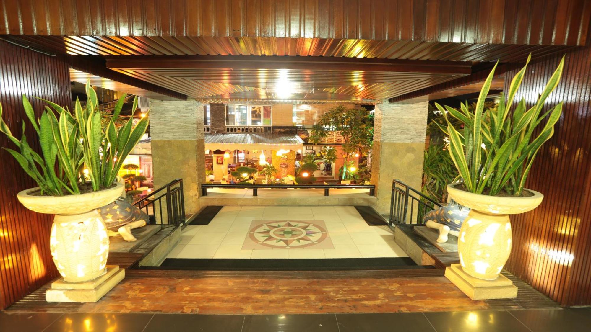 La Walon Hotel Kuta Lombok Kültér fotó