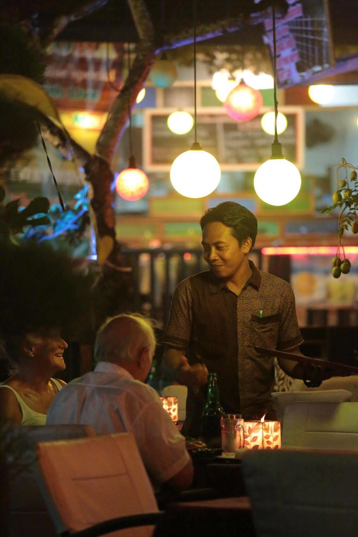 La Walon Hotel Kuta Lombok Kültér fotó