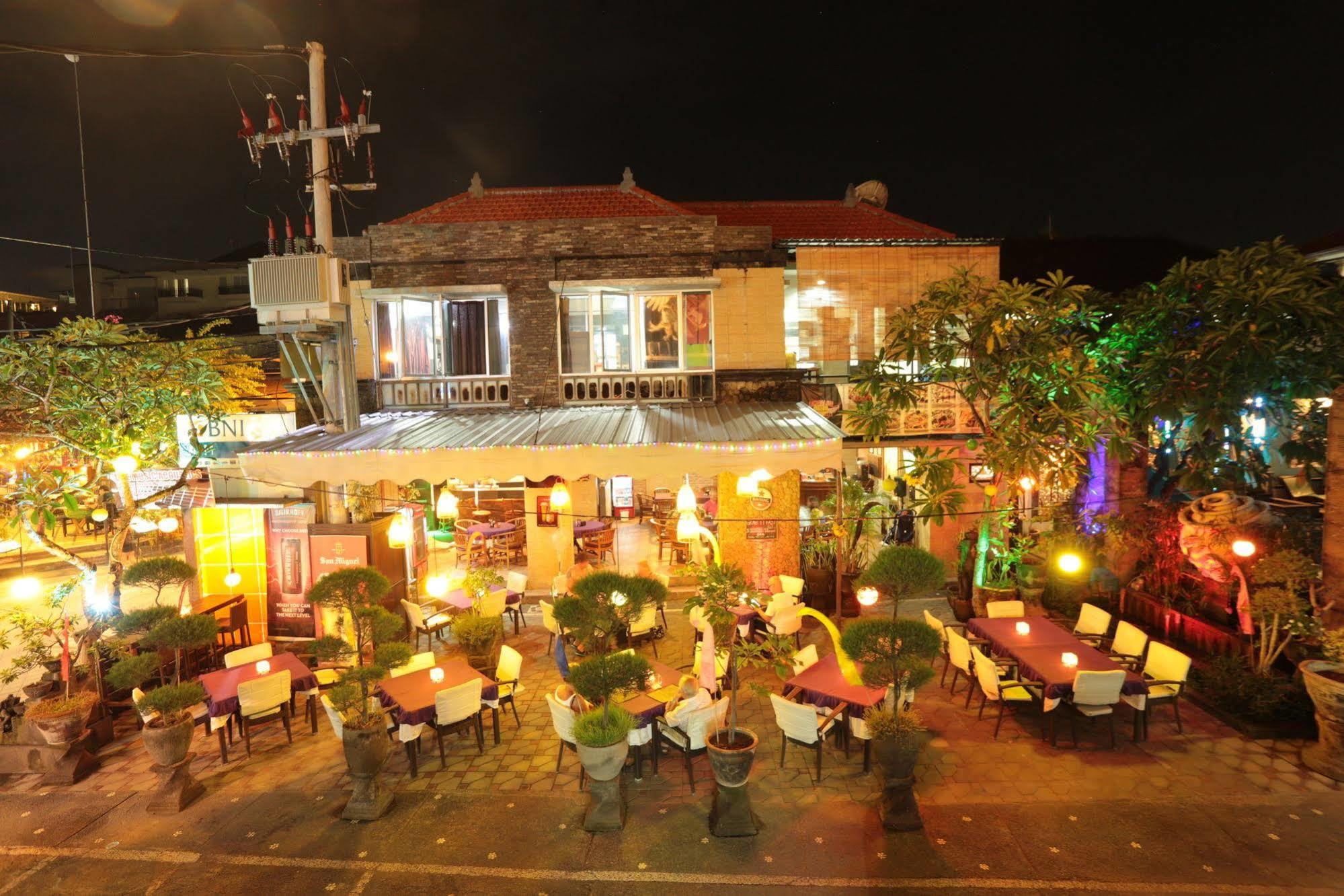 La Walon Hotel Kuta Lombok Kültér fotó