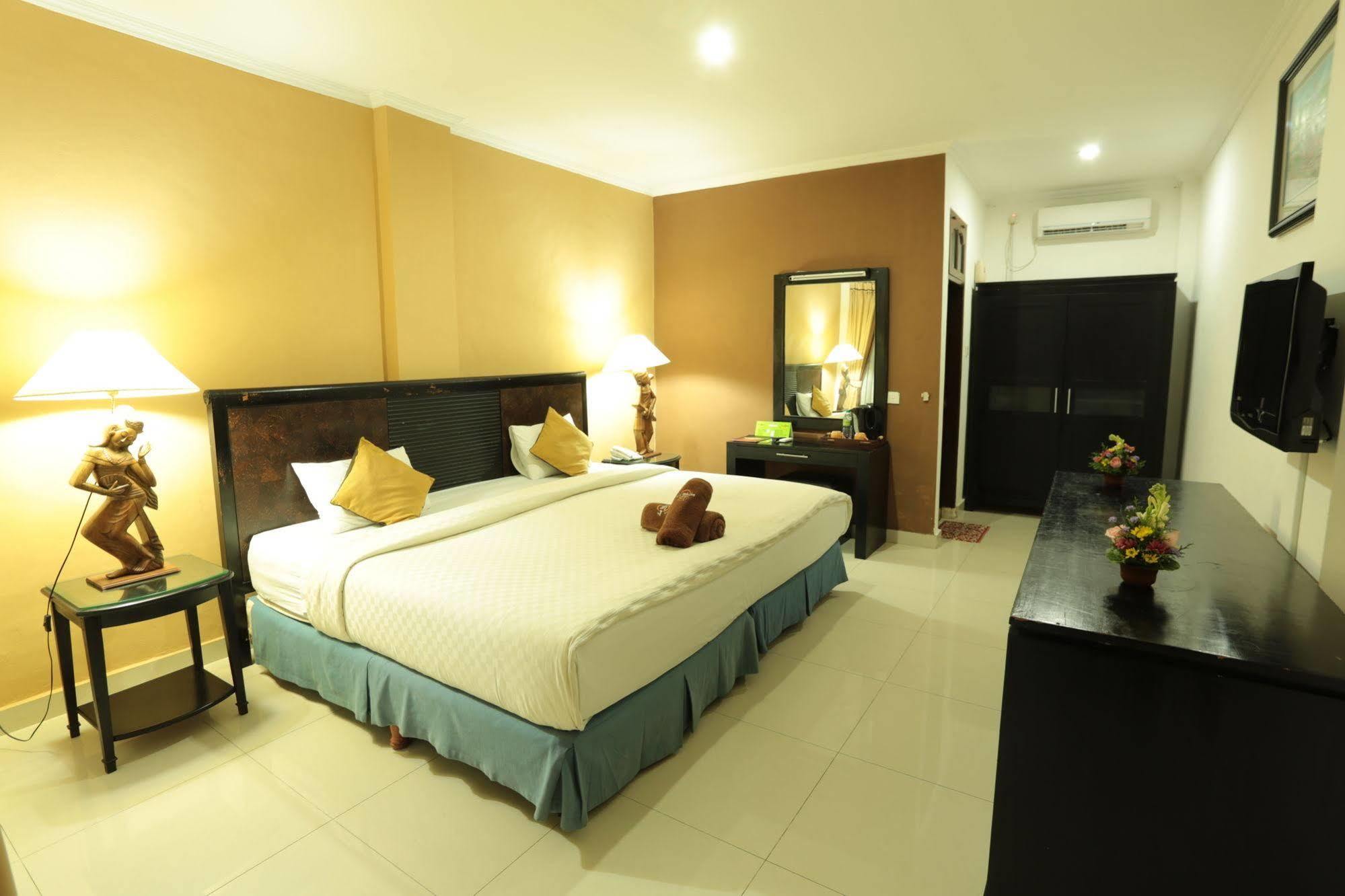 La Walon Hotel Kuta Lombok Kültér fotó