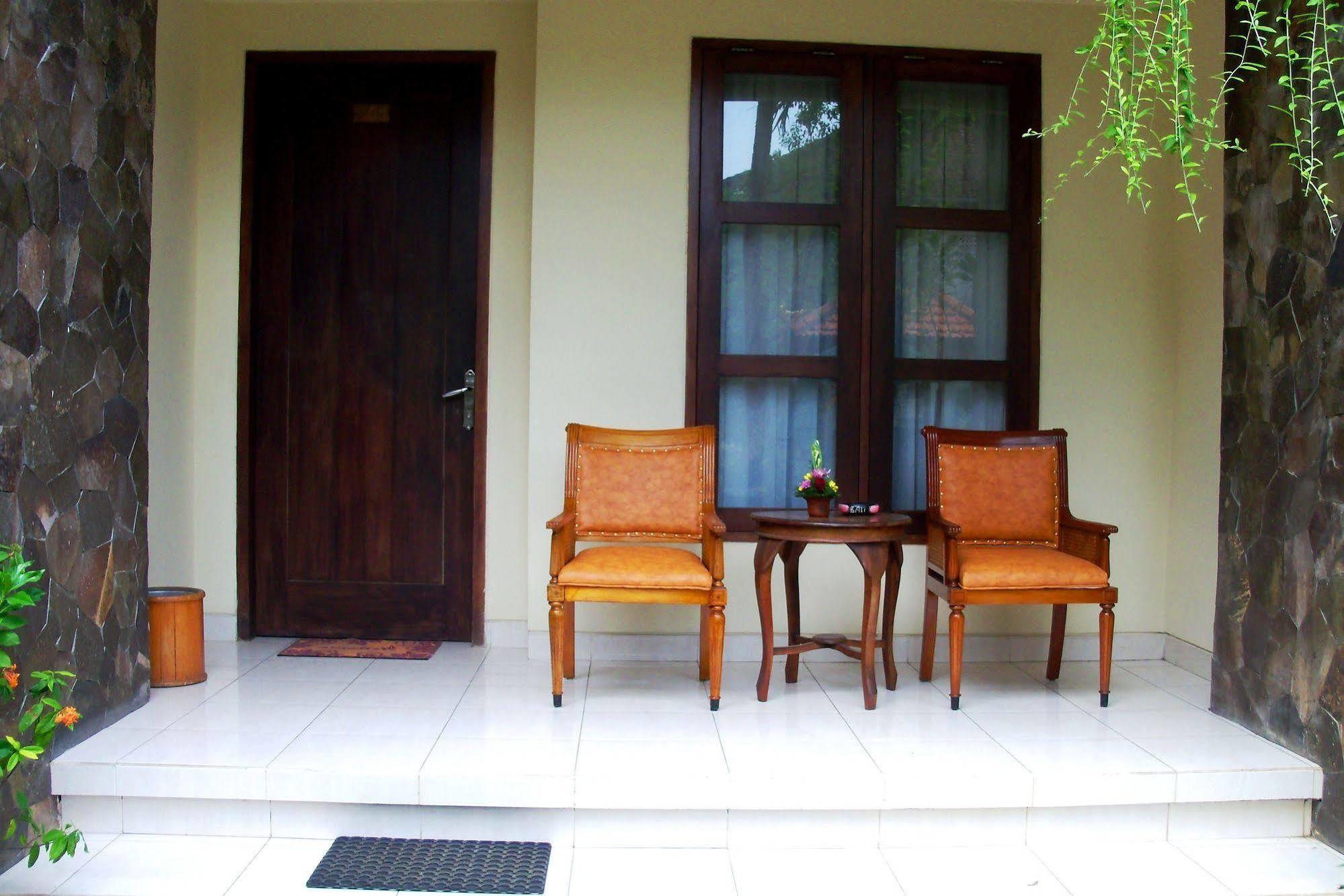 La Walon Hotel Kuta Lombok Kültér fotó