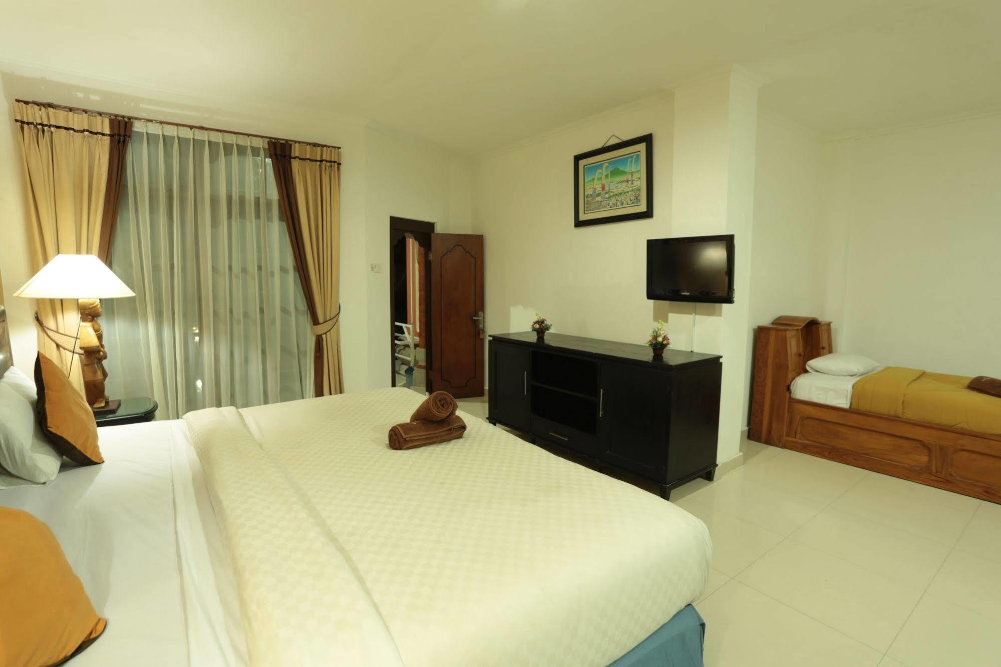 La Walon Hotel Kuta Lombok Kültér fotó