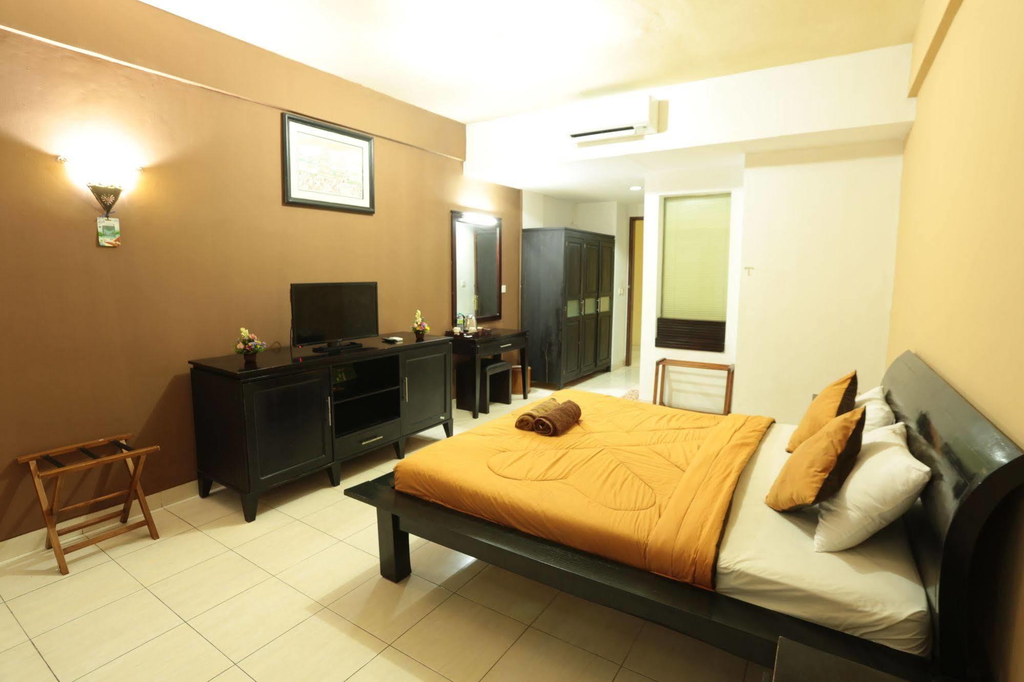 La Walon Hotel Kuta Lombok Kültér fotó
