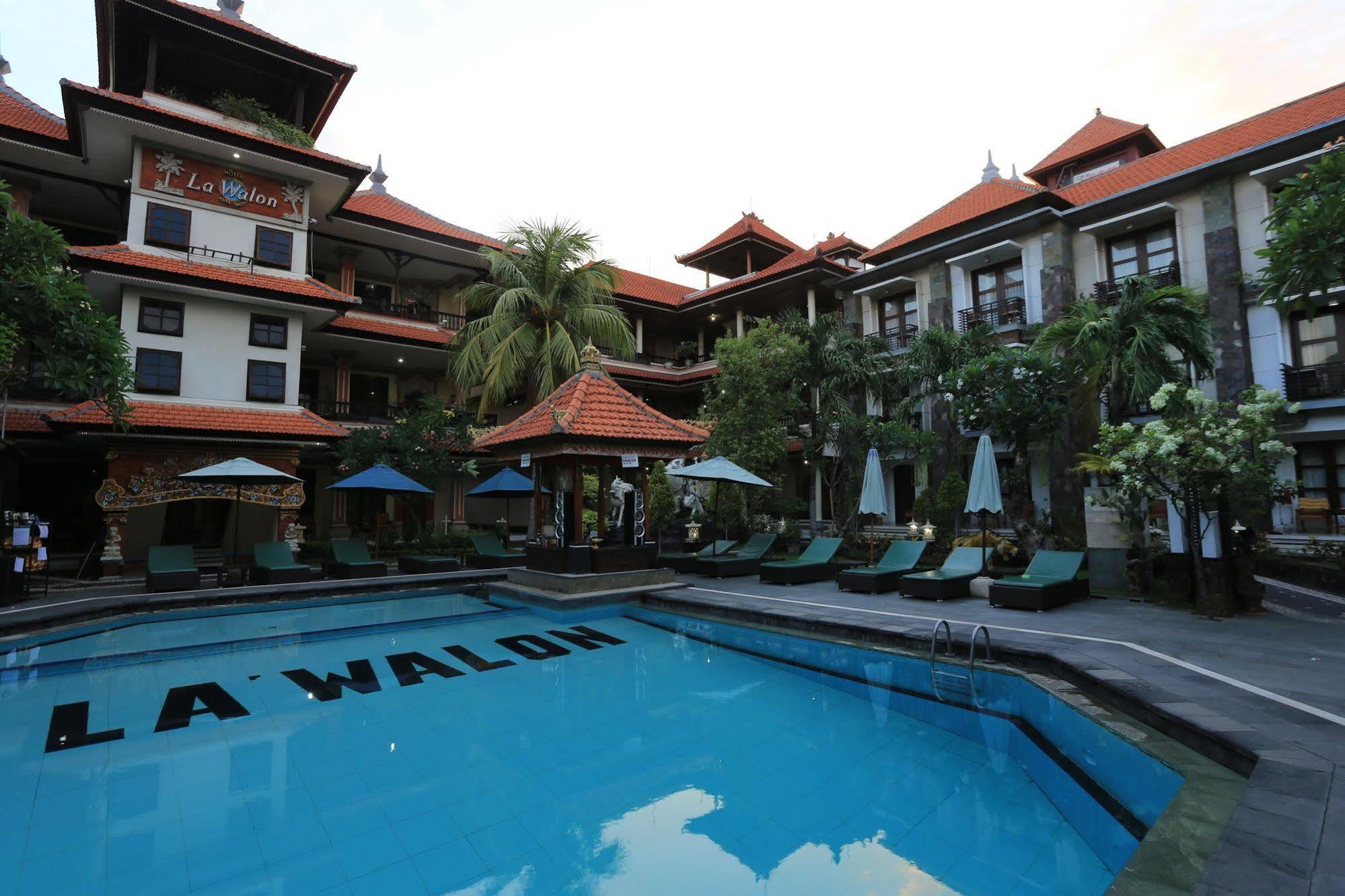 La Walon Hotel Kuta Lombok Kültér fotó